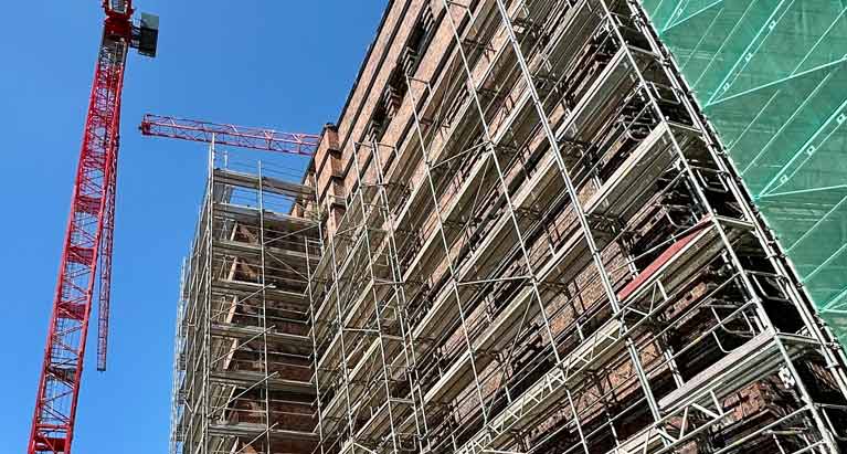 Eingerüsteter Fassadenteil Malzquartier Erfurt