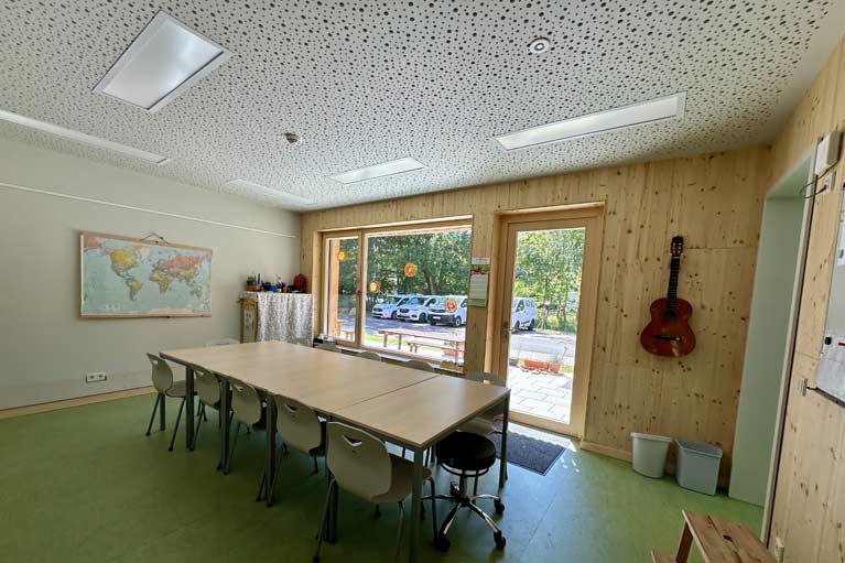 Christophorus - Schule Erfurt, Gemeinschaftsraumgestaltung mit viel Holz